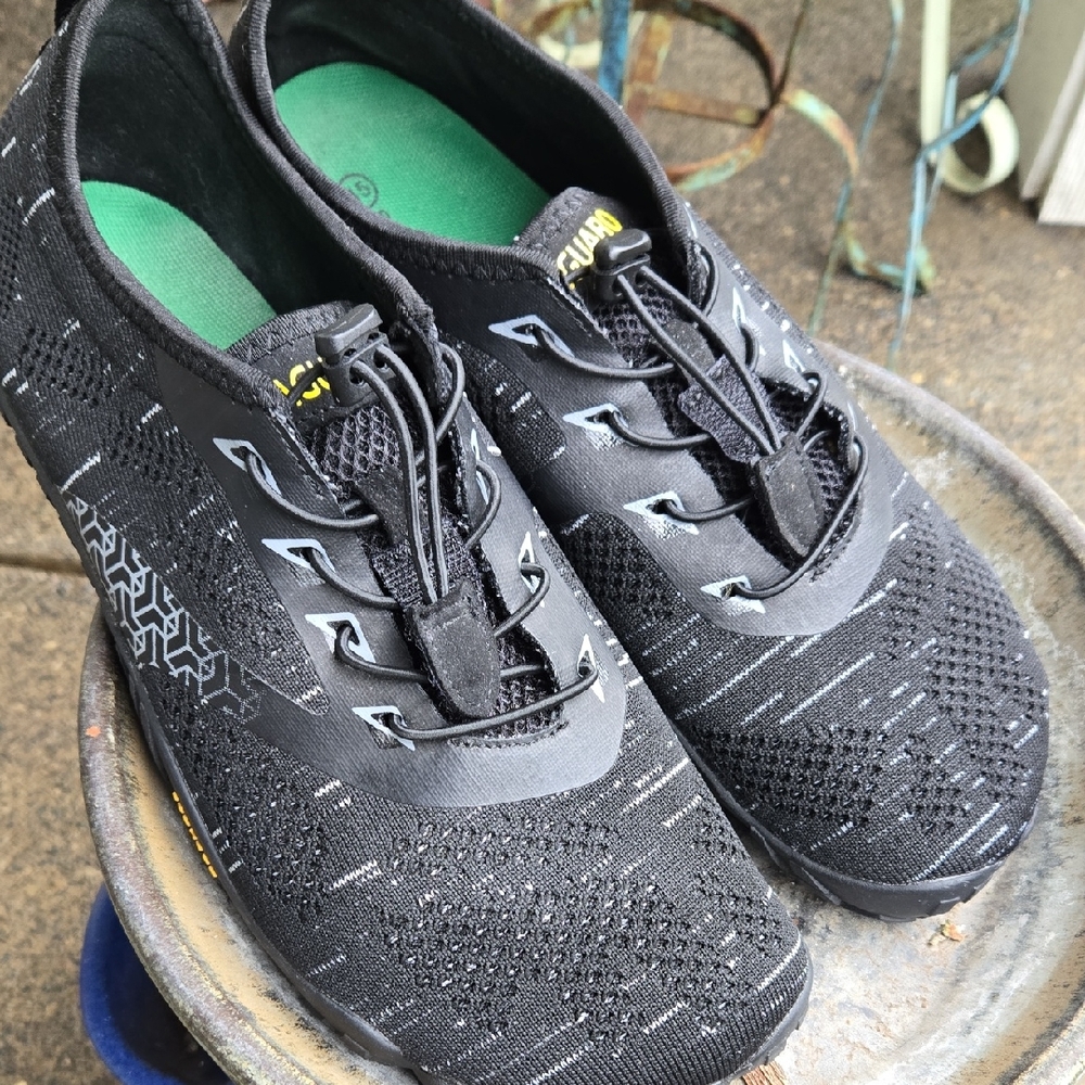 SAGUARO Barefoot Shoes SZ.45 (SZ 11.5 US) Never worn EUC (BIN 006)